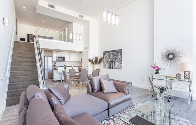 1 bed, 1.5 baths, 890 sqft, $3,500, Unit 1616 - 211