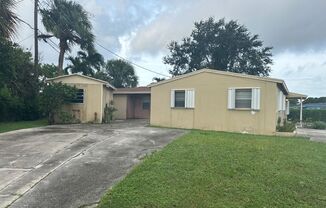 5 beds, 2 baths, $2,500