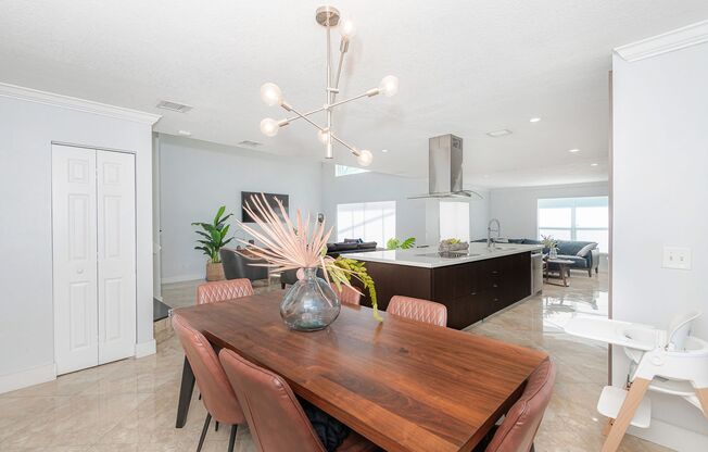 For Rent: Stunning 4-Bedroom Home in Silver Lakes, Miramar