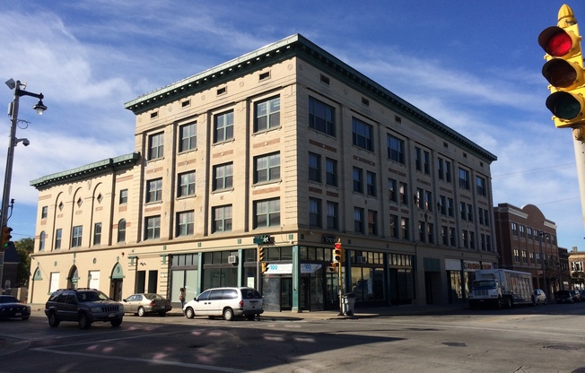 1 bed, 1 bath, $1,025, Unit 105