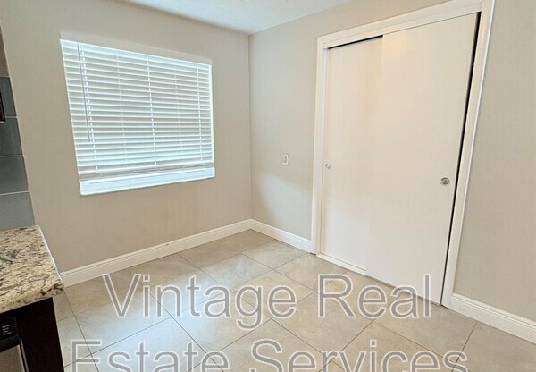 742 BARBARA ST