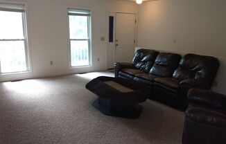 2 beds, 1.5 baths, $850, Unit Unit A