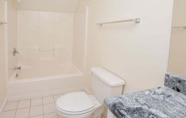 2 beds, 2 baths, 1,087 sqft, $2,695, Unit 7J