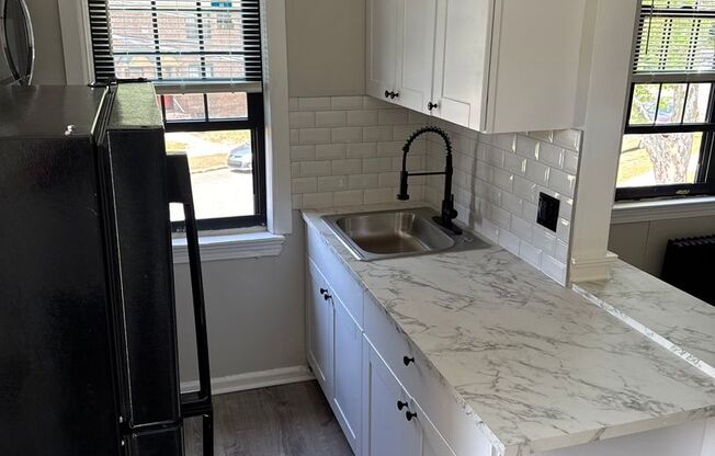 1 bed, 1 bath, 650 sqft, $1,200, Unit 08-1586