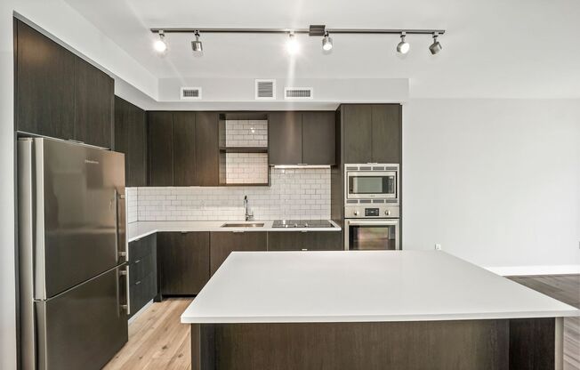 6 Minute Walk to the Metro! 25 Minute Walk from the Capitol!  // 1 Bedroom 1  Bathroom Condo // Navy Yard//Amenity Rich!