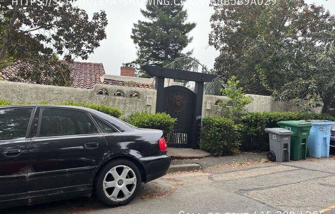 1194 STERLING AVE