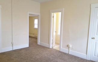 1 bed, 1 bath, $775, Unit 620 E Jefferson St