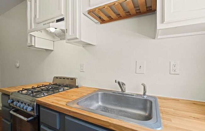 2655 41st Street, NW #302