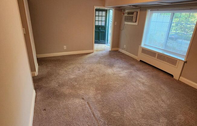 1 bed, 1 bath, 663 sqft, $1,500, Unit D-K1
