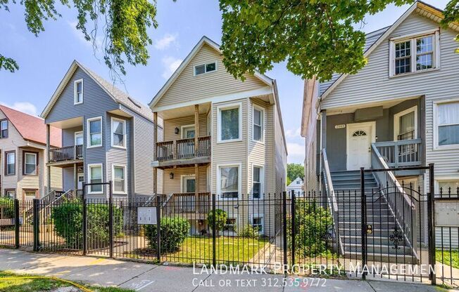 2947 N AVERS
