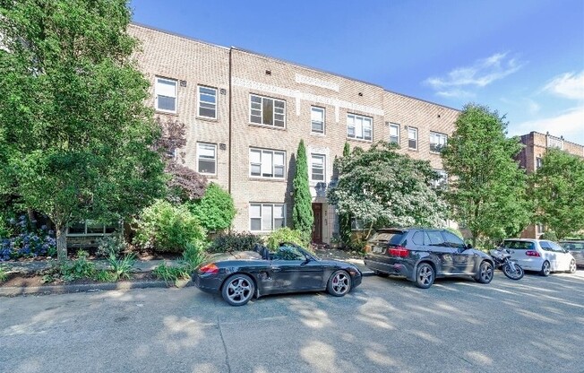 Chelan Apartments