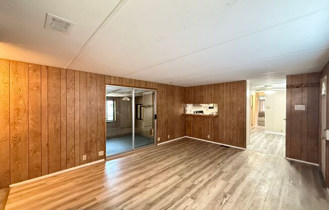 Charming 2 Bed, 2 Bath Home with Water, Sewer and Garbage Paid!