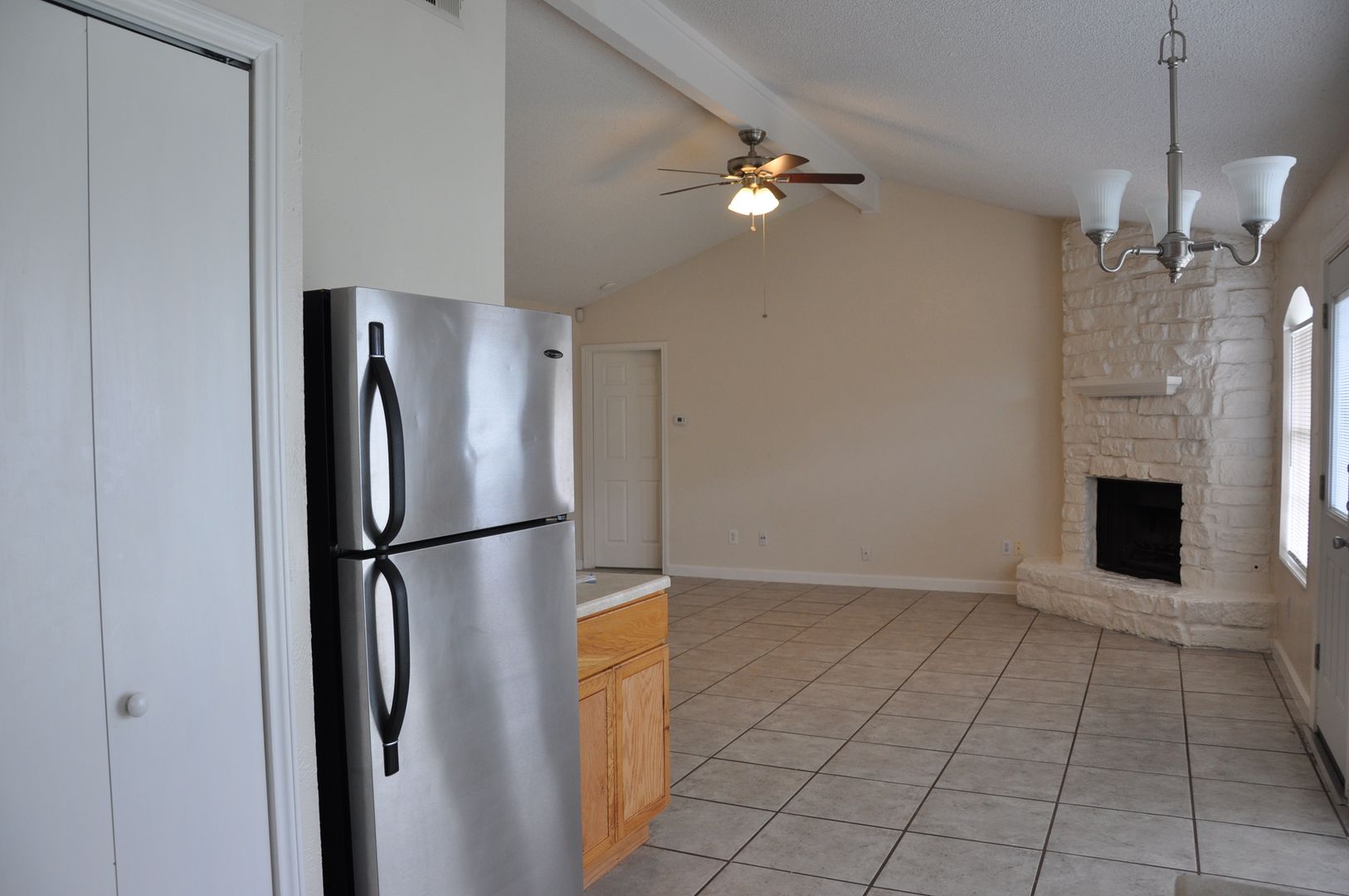3 Bedroom 2 Bath on Cul-de-sac in Buttercup