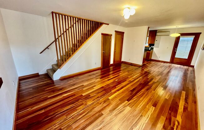 Charming 2BD/1BA Condo in the Heart of Kerns – Style, Comfort, and an Unbeatable Location