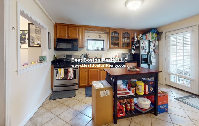 5 Clyde St, Somerville MA 2