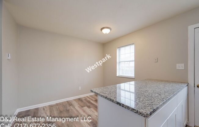 2 beds, 1 bath, 850 sqft, $1,295, Unit Unit 49