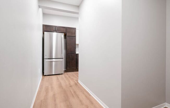 2 beds, 1 bath, 819 sqft, $1,575, Unit 2408