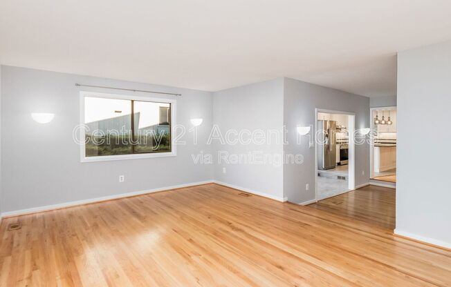 7224 VISTAS LN
