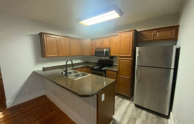 2 beds, 2 baths, 1,100 sqft, $1,750