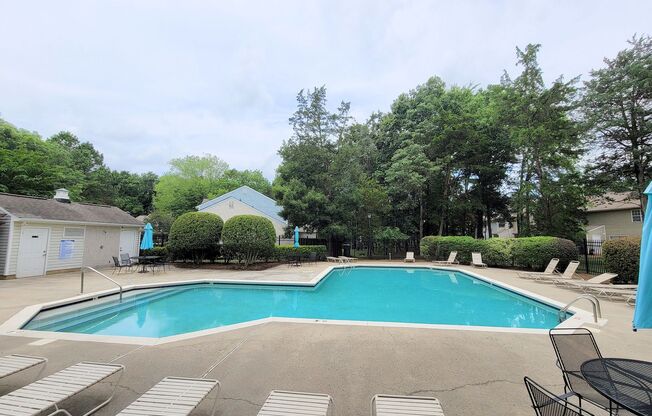 12631 Tucker Crossing Lane Charlotte, NC 28273 Convenient Steele Creek Townhome Living