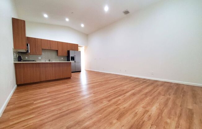 Laurel St Apartments