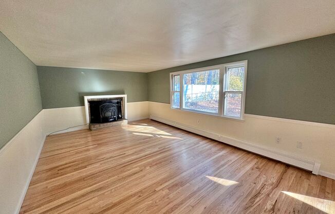 Renovated Single Family 3 Bed / 2.5 Bath w/ Bonus Room, Finished Basement, Wet Bar and MORE!