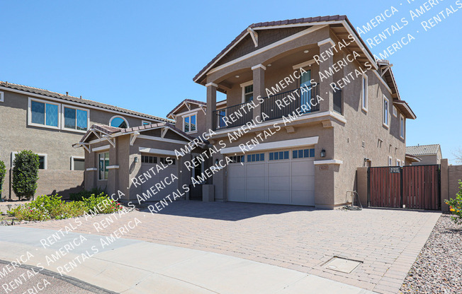 4121 E YELLOWSTONE PL