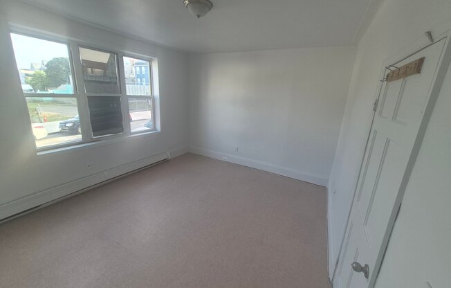 10104 32 AVE