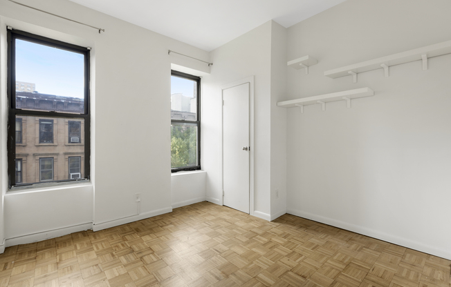 325 E 89 ST