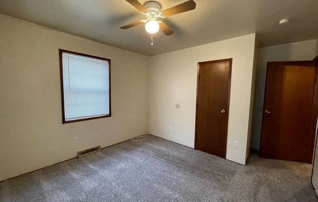 3 beds, 1 bath, $1,450