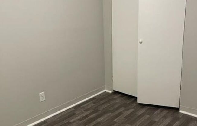 3 beds, 1 bath, $850