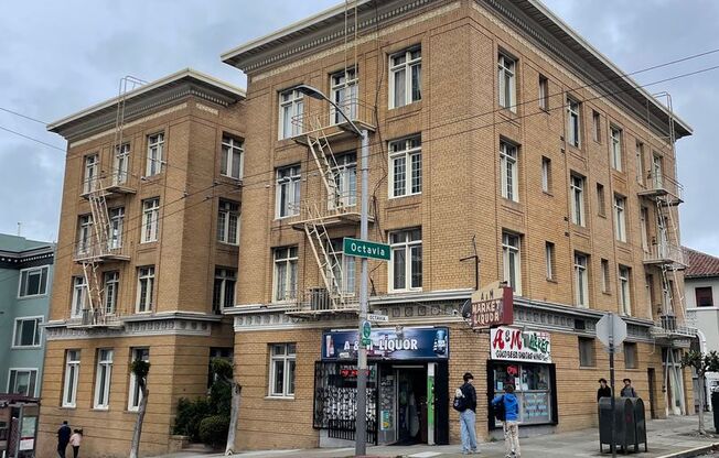 179 (1600-10 Sutter)