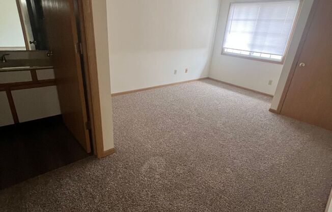 2 beds, 2 baths, 1,175 sqft, $1,835, Unit 2606C302