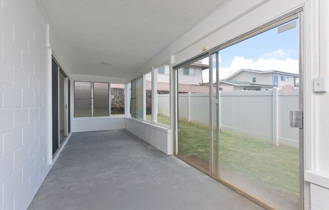 MOVE-IN READY 4 BED, 3 BATH, 2 STORY HOME IN AIEA HEIGHTS!