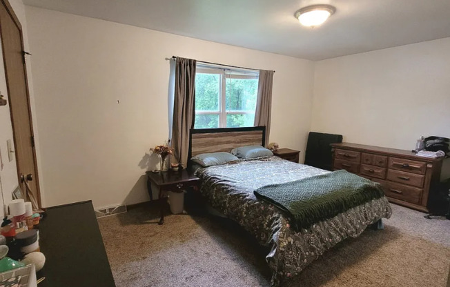 243 RIVERA DR