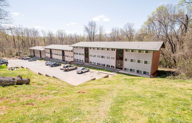 2 beds, 1 bath, 850 sqft, $845, Unit Apt. 96