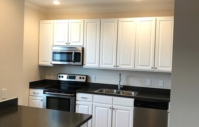 2 beds, 2 baths, 1,190 sqft, $1,470, Unit 5403LLS #92