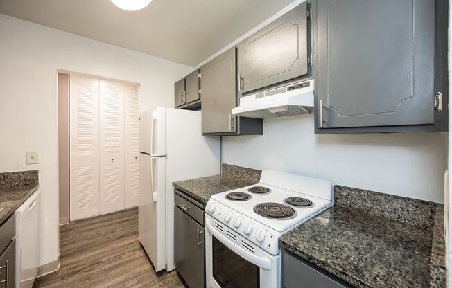 2 beds, 1 bath, 832 sqft, $1,049, Unit 110-A