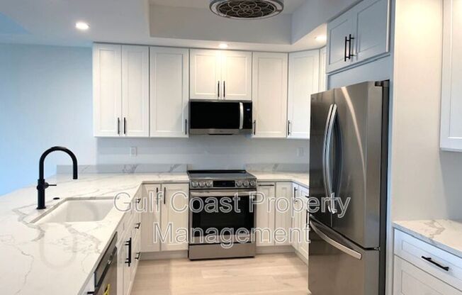 280 HIDDEN BAY DR