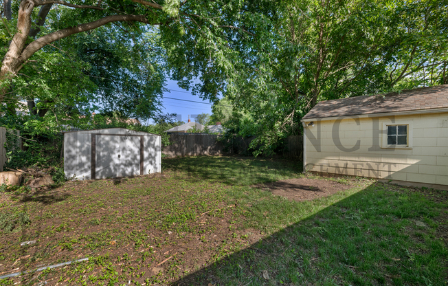 853 N TERRACE DR