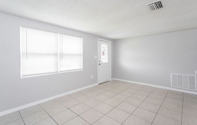 Spacious 3/2 in Port Richey