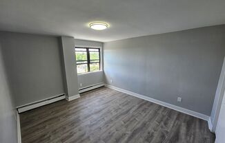 1 bed, 1 bath, 750 sqft, $1,750, Unit Apt 7M