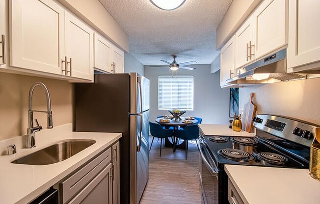 1 bed, 1 bath, 627 sqft, $1,595