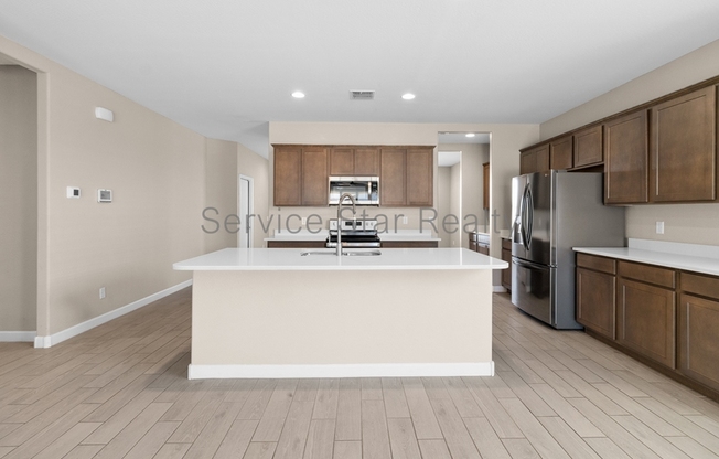 8119 S 45 AVE