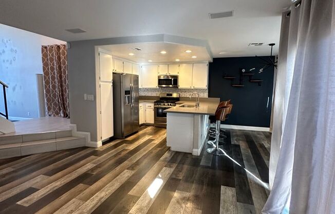 4 beds, 2.5 baths, $2,395