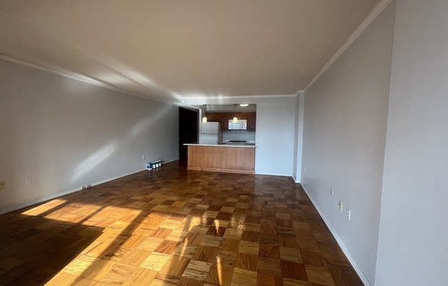 Studio, 1 bath, 636 sqft, $2,750, Unit 8P