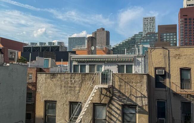 523 W 49 ST