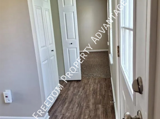 503 PANORAMA DR