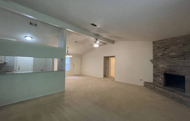 4426 Brushy Hill