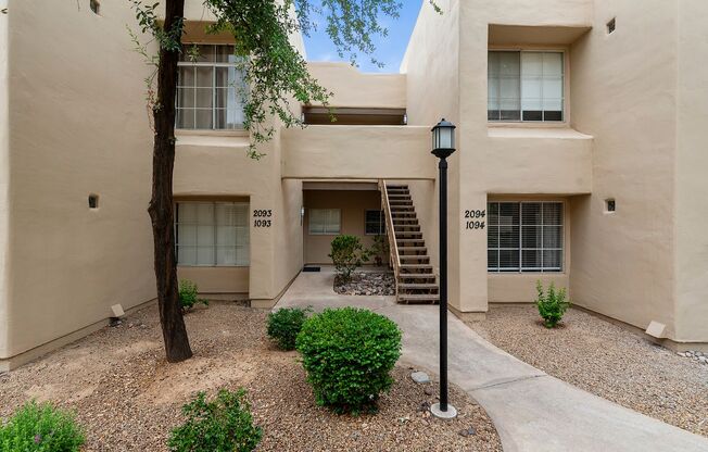2 beds, 2 baths, $2,000, Unit Unit 2093